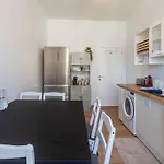 Casa de hóspedes New York à Moderne Avec Salle De Bain Privée Spacieuse, Check In Autonome, 2eme Etage