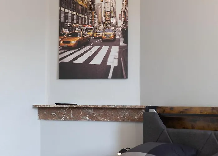 Maison d'hôtes New York à Moderne Avec Salle De Bain Privée Spacieuse, Check In Autonome, 2eme Etage