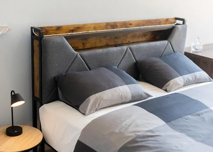 New York A Moderne Avec Salle De Bain Privee Spacieuse, Check In Autonome, 2eme Etage 3* 列日